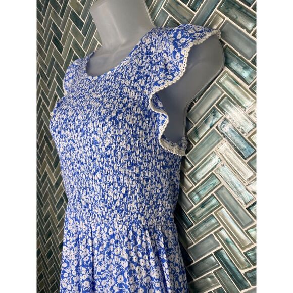 Nordstrom Lost + Wander Pick Me Blue White Floral Tiered Smocked Midi Dress S - Picture 5 of 12